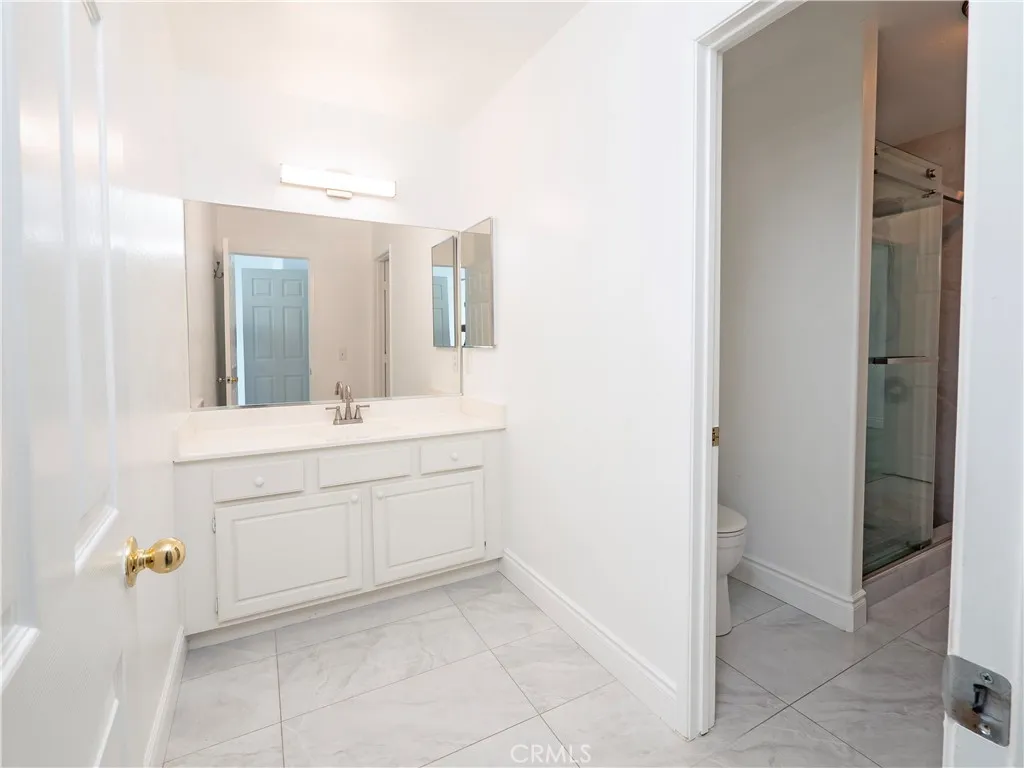 8932 Wedgewood Court, Hesperia, California 92344 home-pic-24